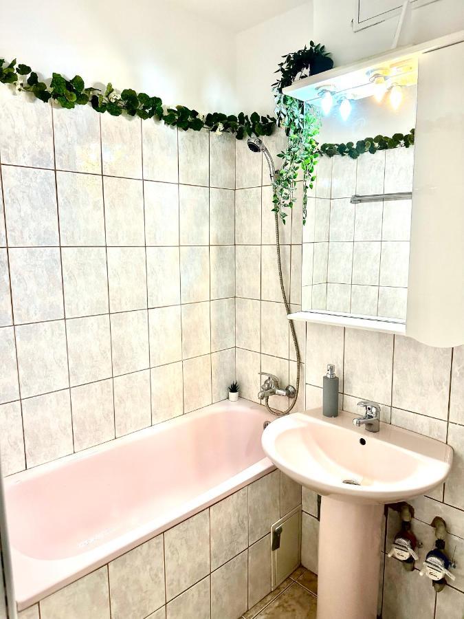 Vintage Bucharest Apartment מראה חיצוני תמונה